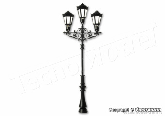 Viessmann 6398 Lampione stradale ornamentale a tre luci, 60 mm