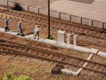 Auhagen 41620 Canalette e quadri elettrici per impianti ferroviari